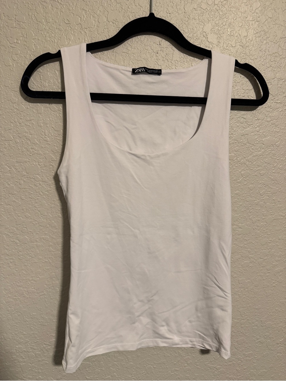 Zara White Scoop Neck Tank